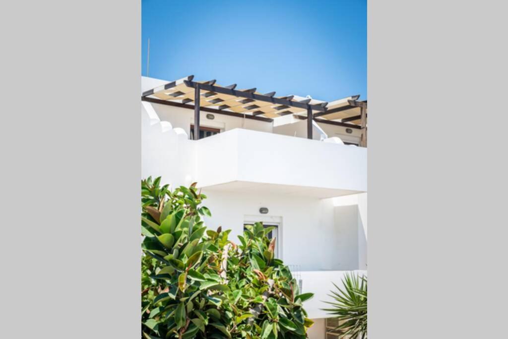 Brizet Apartments Sea View Pollonia Exterior photo